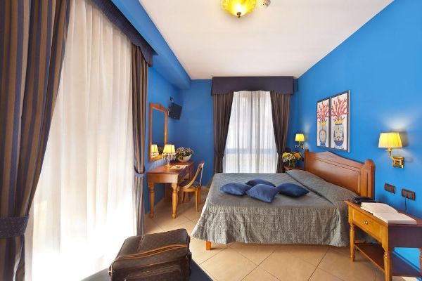 Ulisse Deluxe Hostel (Sorrent)